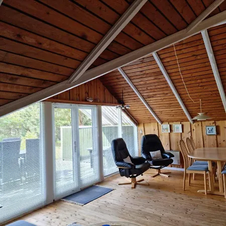 Cozy Three-bedroom In Sydals Casa vacanze Nedre Lysabild